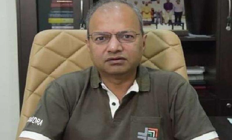 <p>बता दें कि इससे पहले भी कई बार आईआईटी के प्रोफेसर मणींद्र अग्रवाल कोरोना की पहली और दूसरी लहर पर रिसर्च कर दावा कर चुके हैं। उनका यह दावा करीब-करीब सही निकला है।</p>