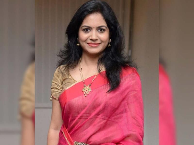 singer sunitha live chat revealed secrets and she say sorry to netizen arj
