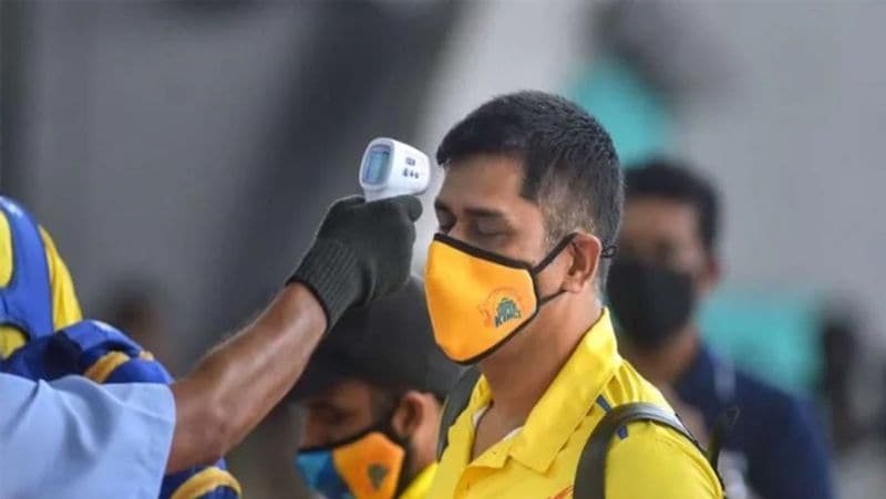 సెప్టెంబర్ 19 నుంచి అక్టోబర్ 20 నుంచి ఐపీఎల్ 2021 సీజన్ సెకండాఫ్ను ముగించాలని భావిస్తోంది భారత క్రికెట్ బోర్డు. ఇందులో 10 డబుల్ హెడెడ్ మ్యాచులు, 7 సింగిల్ డే మ్యాచులు, 4 ఫ్లేఆఫ్స్ ఉంటాయి.