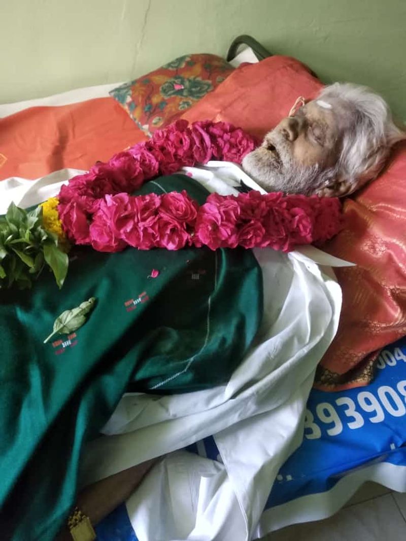 அவரது இறுதிச்சடங்கு சைதாப்பேட்டையில் உள்ள அவரது இல்லத்தில் மாலை நடைபெறும் என அறிவிக்கப்பட்டுள்ளது. நடராஜனின் மறைவுக்கு பல்வேறு தரப்பினரும் இரங்கல் தெரிவித்து வருகின்றனர்.