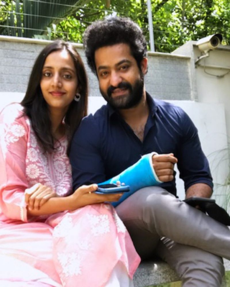 ఎన్టీఆర్, ప్రణతి అన్సీన్ పిక్స్.