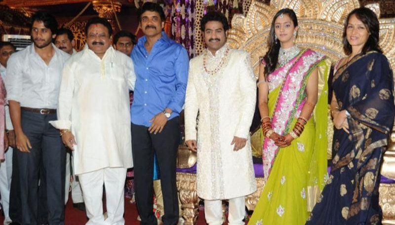 నాగార్జున, అమల, నాగచైతన్య.