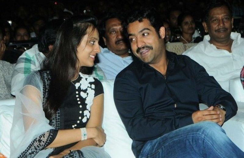 ఓ వేడుకలో ఎన్టీఆర్, ప్రణతి.