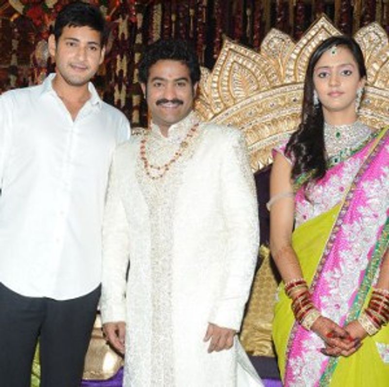 ఎన్టీఆర్కి బ్లెస్సింగ్స్ అందజేసిన మహేష్.