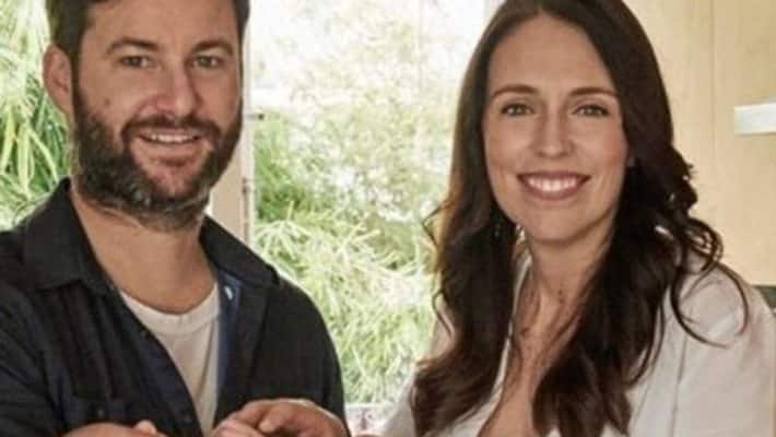 NewZealand PM Jacinda will marry with her partner, they have 2 years old girl child DHA NewZealand PM Jacinda will marry with her partner, they have 2 years old girl child DHA