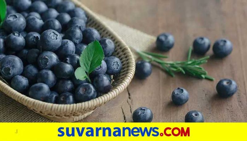 Avocado berries and Palak would make your skin glow even after 50