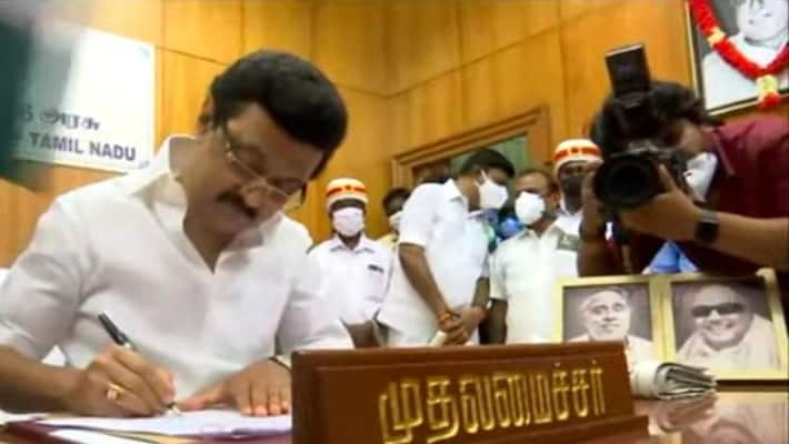 Sterlite Protest Vaiko TTV dhinakaran Premalatha case cancelled by TN Government Sterlite Protest Vaiko TTV dhinakaran Premalatha case cancelled by TN Government