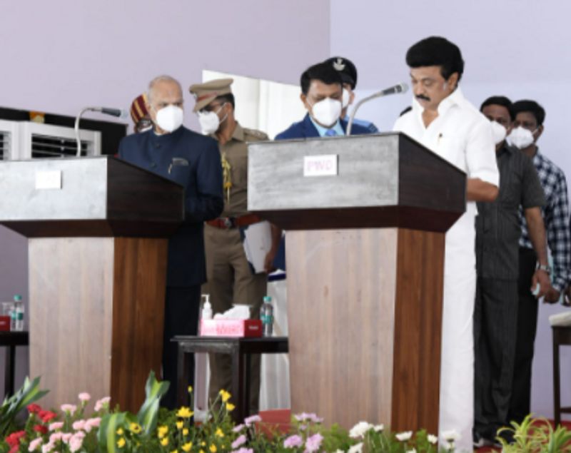 சட்டசபை தேர்தலில் திமுக தலைமையிலான கூட்டணி அமோக வெற்றி பெற்றது, திமுக 125 தொகுதிகளில் வெற்றி பெற்று தனிப் பெரும்பான்மையுடன் ஆட்சியமைத்துள்ளது. 