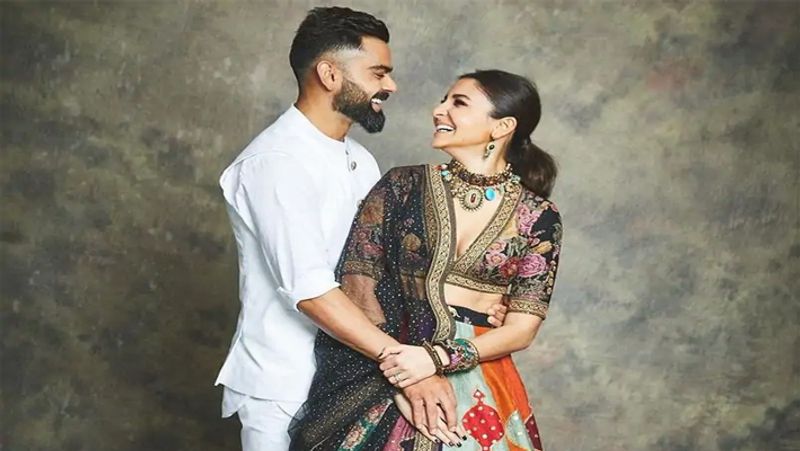 প্রেমপর্ব থেকে শুরু সম্পর্ক নিয়ে নানা জল্পনা। প্রতিটা মুহূর্তে কীভাবে ধাপে ধাপে এগিয়েছে বিরুষ্কার সম্পর্ক তা এক কথায় ঠোঁটস্থ ভক্তদের।