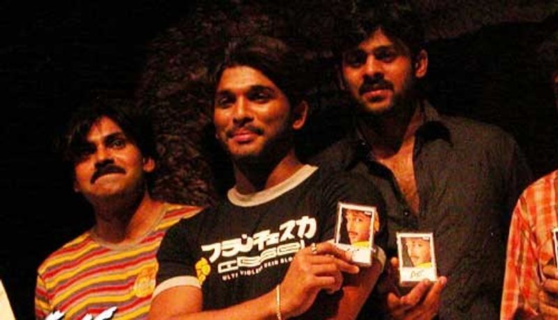 బన్నీ `ఆర్య` చిత్రంలోని అన్సీన్ ఫోటోలు.