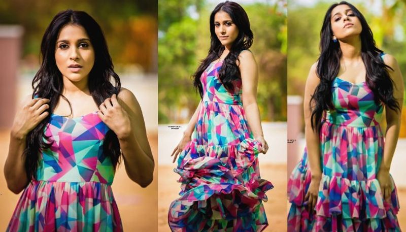 రష్మీ లేటెస్ట్ గ్లామర్ ఫోటోలు.