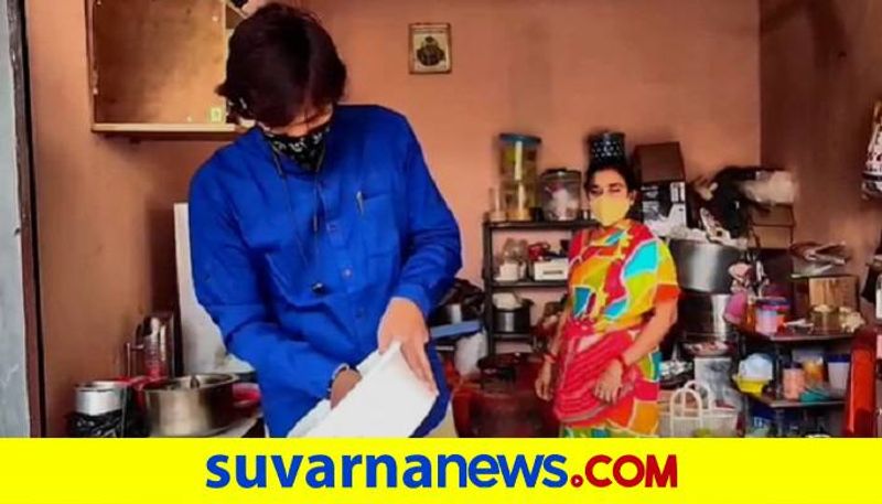 ಮುರುಳಿಕೃಷ್ಣ, ನಾಗಶ್ರಾವಂತಿ ದಂಪತಿ ಕಳೆದ ಏ. 24 ರಂದು ಉಚಿತ ಊಟ, ಉಪಹಾರ ಸೇವೆ ಆರಂಭಿಸಿದಾಗ 20 ಜನ ಸೋಂಕಿತರು ಇವರಿಂದ ನೆರವು ಪಡೆಯಲಾರಂಭಿಸಿದ್ದರು. ಇದೀಗ 50 ಕ್ಕೂ ಹೆಚ್ಚು ಜನರಿಗೆ ಪ್ರತಿನಿತ್ಯ ಊಟ, ಉಪಹಾರ ತಲುಪುತ್ತಿದೆ. ಮುಖ್ಯವಾಗಿ ರಾಯಚೂರಿನ ಖಾಸಗಿ ಆಸ್ಪತ್ರೆಗಳಲ್ಲಿ ದಾಖಲಾದ ಬೇರೆ ಊರಿನ ಕೋವಿಡ್ ರೋಗಿಗಳಿಗೆ ಇದರಿಂದ ಅನುಕೂಲವಾಗುತ್ತಿದೆ.