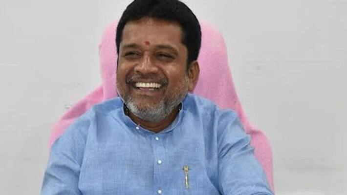 Peddapalli ZP Chairman Putta Madhu to join BJP..? Peddapalli ZP Chairman Putta Madhu to join BJP..?