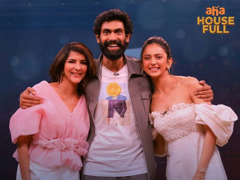 రకుల్ మ్యారేజ్ ప్లాన్స్ ఉన్నాయని తెలిసింది. మంచు లక్ష్మీ ఈ విషయాన్ని బయటపెట్టింది. రానా హోస్ట్ గా ప్రసారమయ్యే `నెం.1యారీ` షోలో ఈ విషయాన్ని రివీల్ చేసింది మంచు లక్ష్మీ. ఈ షోకి రకుల్తోపాటు మంచు లక్ష్మీ హాజరై అనేక విషయాలను పంచుకున్నారు.