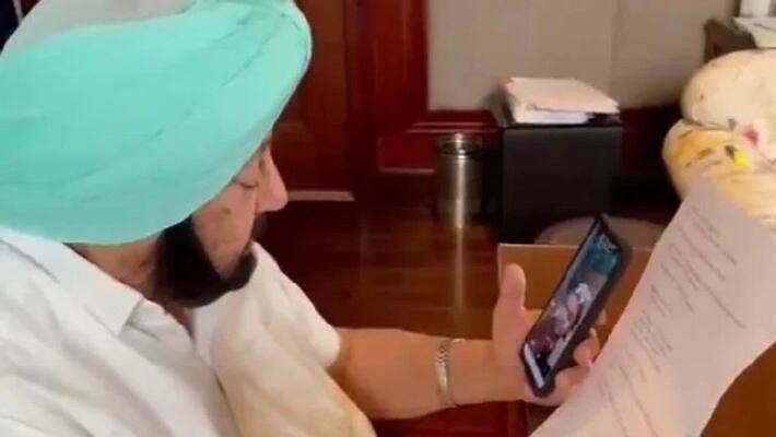 punjab cm captain amarinder singh watch video 10 year old boy vansh singh selling sock kpr punjab cm captain amarinder singh watch video 10 year old boy vansh singh selling sock kpr