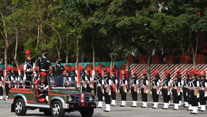First batch of women soldiers inducted into Indian Army-dnm First batch of women soldiers inducted into Indian Army-dnm