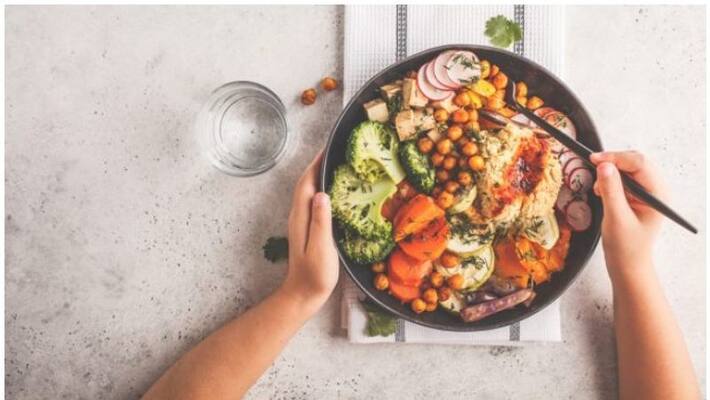 Celeb Nutritionist Pooja Makhija Shares Foods To Include In Your Diet If Youre COVID Positive Celeb Nutritionist Pooja Makhija Shares Foods To Include In Your Diet If Youre COVID Positive