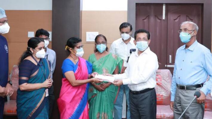 joy alukkas donates 50 lakhs for thrissur medical college joy alukkas donates 50 lakhs for thrissur medical college
