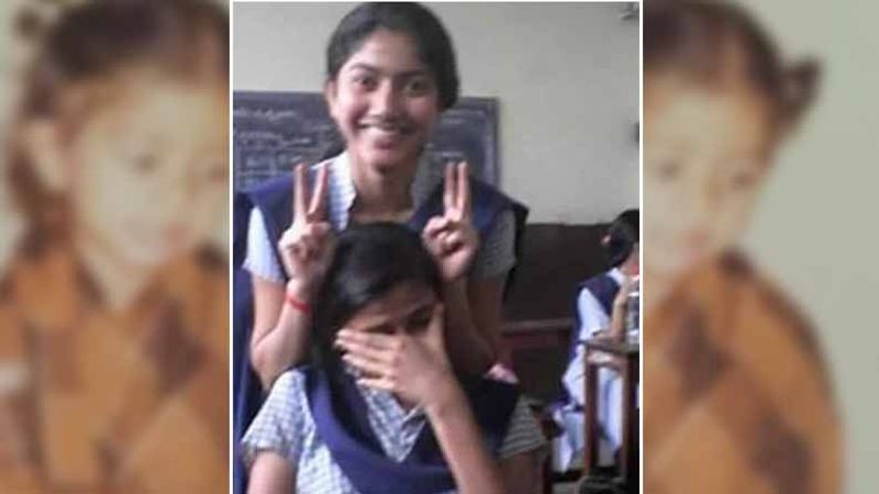 ఇక తెలుగులో ఈ బ్యూటీ ఇటీవల నటిస్తున్న `లవ్ స్టోరి` చిత్రంలోని `సారంగ దరియా` సైతం సరికొత్త రికార్డులు క్రియేట్ చేస్తుంది. వంద మిలియన్స్ కి పైగా వ్యూస్ని రాబట్టి దూసుకుపోతుంది. `ఫిదా` చిత్రంలోని `వచ్చిండే` పాట ఇప్పటికే మూడు వందల మిలియన్స్ ని దాటేసింది.