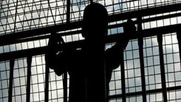 13 corona infected criminals prisoners escaped from corona jail in rewari of haryana kpr 13 corona infected criminals prisoners escaped from corona jail in rewari of haryana kpr