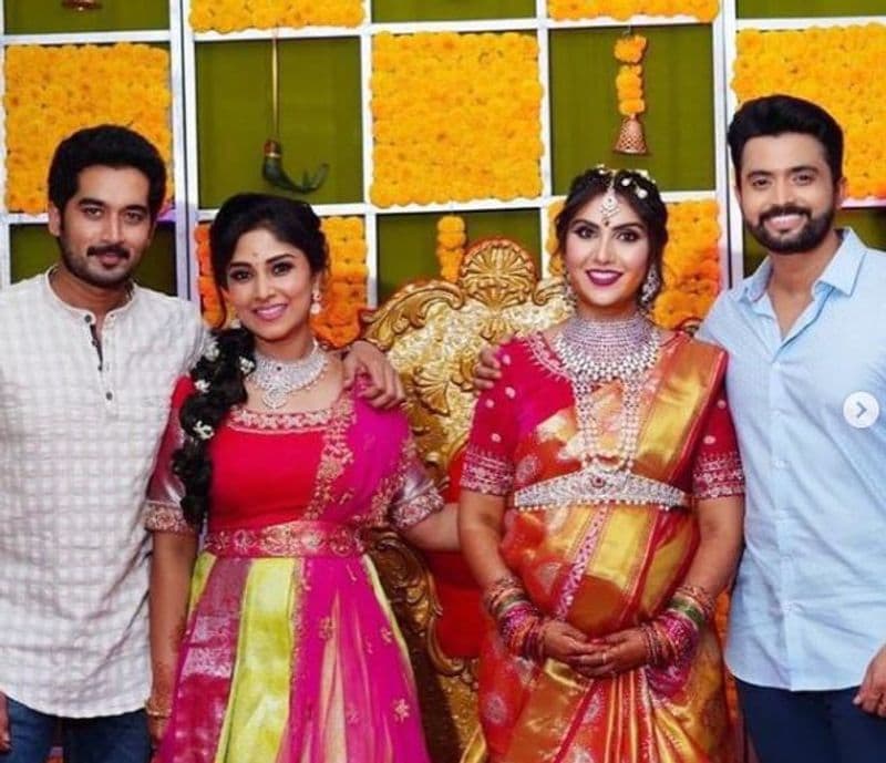 திருமணத்திற்கு பிறகு இருவருமே பிசியாக சீரியல்களில் நடித்து கொண்டிருந்ததால், குழந்தை பெற்று கொள்ளாமல் இருந்தனர்.