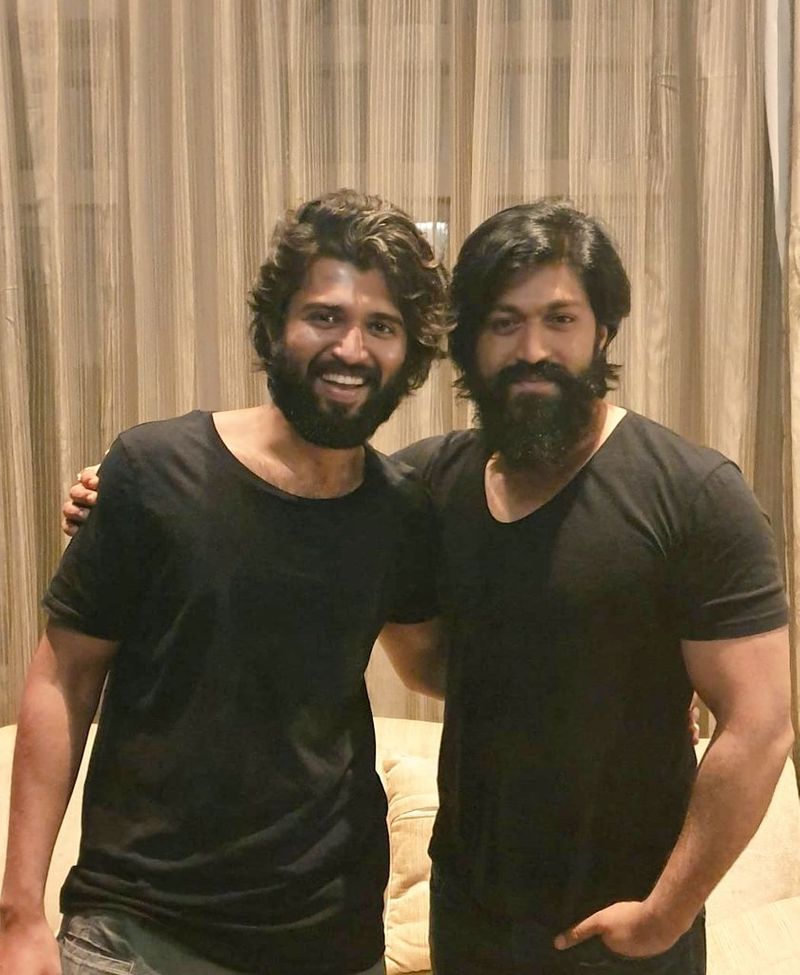 `కేజీఎఫ్` స్టార్ యష్తో.