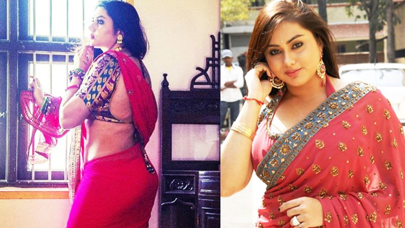 बता दें कि नमिता ने फिल्म 'इंग्लिशकरन' में सत्यराज (66) के साथ बहुत ही बोल्ड सीन दिए थे। नमिता के बोल्ड सीन की वजह से यह फिल्म कई दिनों तक सुर्खियों में रही थी। बता दें कि सत्यराज तमिल फिल्मों के पॉपुलर एक्टर हैं और बाहुबली में 'कटप्पा' का रोल प्ले कर चुके हैं।
