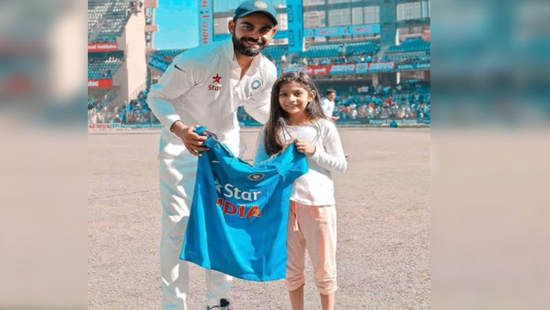 అదే మొదటి టెస్టులో ఇంగ్లాండ్ విజయం సాధిస్తే, భారత జట్టు టాప్ర్యాంకును పదిలపరుచుకుంటుంది. ఆ తర్వాత రెండో టెస్టు గెలిచినా కివీస్కి పెద్దగా ప్రయోజం ఉండదు. టెస్టు ఛాంపియన్షిప్ ఫైనల్ రిజల్ట్, ఐసీసీ టాప్ ర్యాంకర్ను డిసైడ్ చేస్తుంది.