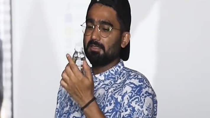 rajasthan royals playars rahul tewatia said i love you bottle PWA rajasthan royals playars rahul tewatia said i love you bottle PWA