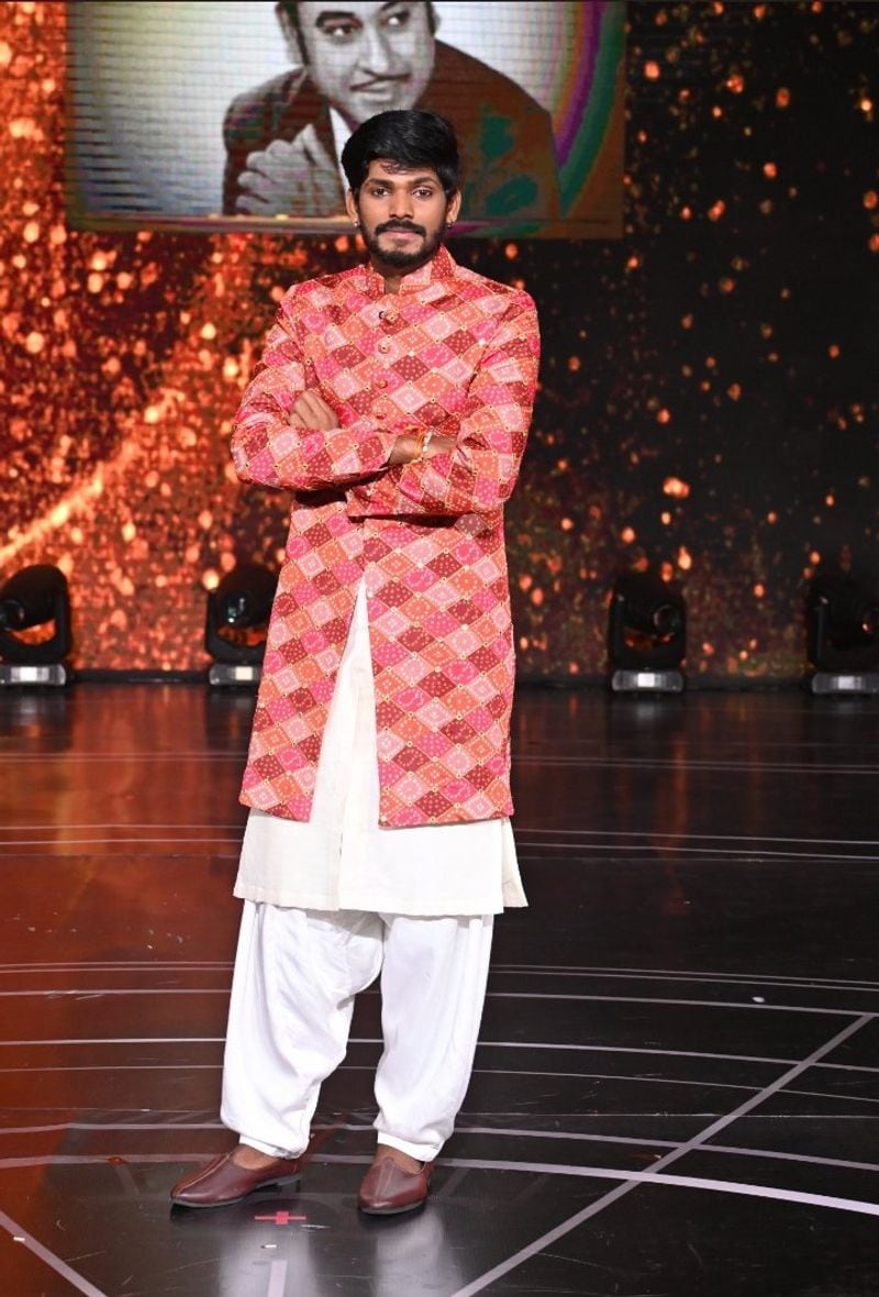 Amit Kumar also agreed with the netizens and said that he too didn't enjoy how the show's creators decided to pay tribute to his father.