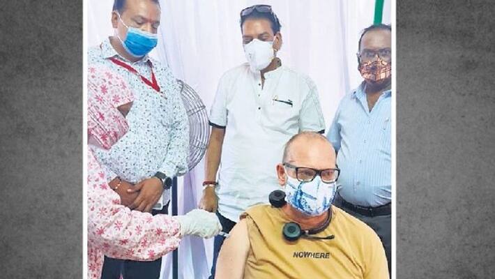 american citizen came to india to get vaccinated in indore after registration kpr american citizen came to india to get vaccinated in indore after registration kpr