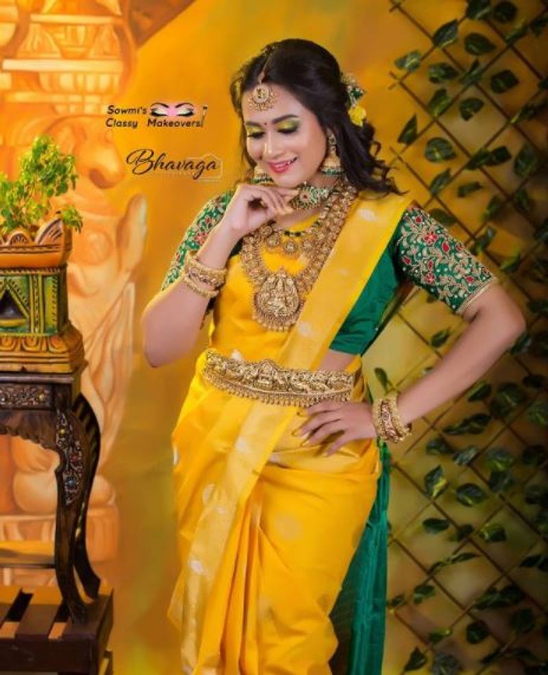 மஞ்சள் காட்டு மைனாவாக மாறிய காவ்யா 