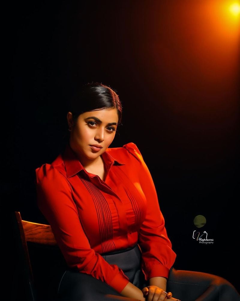 నేడు(బుధవారం) ఈ షో ప్రసారం కానుంది. ఈ సారి కూడా ఆమె కనిపించడం లేదు. ప్రోమోల్లో ఆమె లేదు. గణేష్ మాస్టర్, ప్రియమణిలు మాత్రమే ఉన్నారు. అయితే పూర్ణ కనిపించకపోవడం ఇప్పుడు అనేక అనుమానాలకు, కొత్త సందేహాలకు తావిస్తుంది.