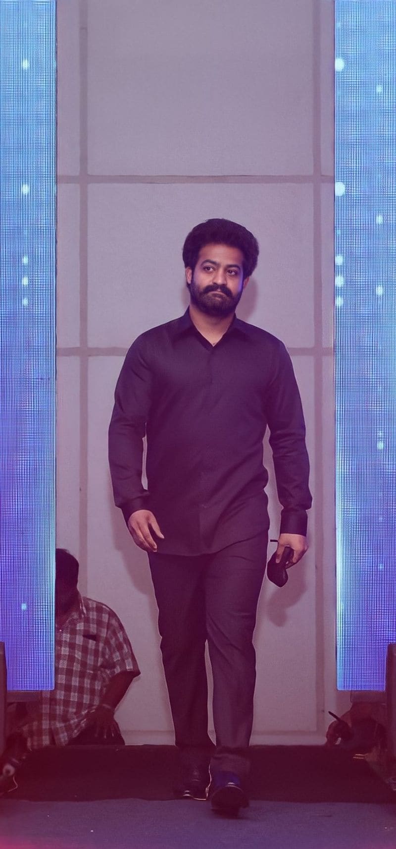 దర్శకత్వం చేయాలనే ఆలోచన గురించి చెబుతూ, దర్శకత్వంపై ఆసక్తి లేదన్నారు. కానీ మంచి కథలను నిర్మించాలనే ఆలోచన ఉందన్నారు. గతంలో ఎన్టీఆర్ ప్రొడక్షన్ స్టార్ట్ చేయబోతున్నట్టు వార్తలొచ్చిన విషయం తెలిసిందే. తాజాగా ఆయా వార్తలను తారక్ కన్ఫమ్ చేశారు.