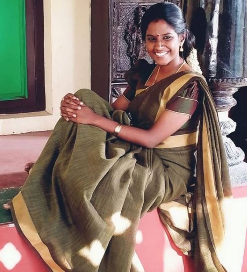 இவர் ஏற்கனவே, நயன்தாரா இரட்டை வேடங்களில் நடித்து வெளியான, 'ஐரா' படத்தில் சிறிய வயது நயன்தாராவாக நடித்திருந்தார். இதை தொடர்ந்து தற்போது, இயக்குனர் லோகேஷ் குமார் எழுதி இயக்கியுள்ள வரவிருக்கும் திரைப்படமான N4 என்கிற படத்தில் முக்கிய கதாபாத்திரத்திலும் நடித்துள்ளார். கடந்த சில தினங்களுக்கு முன் இப்படத்தின் ட்ரெய்லர் வெளியாகி ரசிகர்கள் மத்தியில் வரவேற்பை பெற்றது.