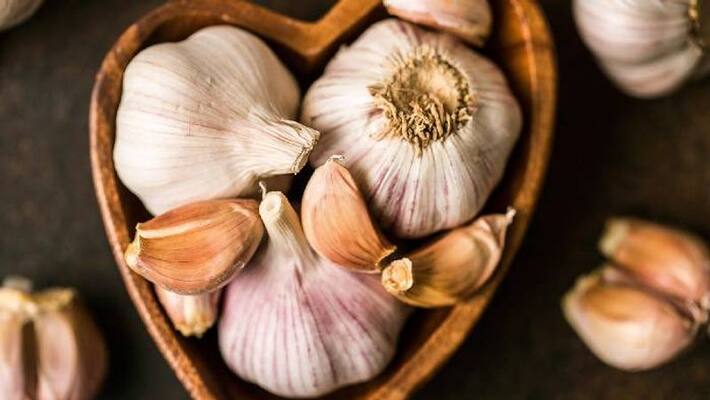 to Peel a Garlic Within Seconds video viral to Peel a Garlic Within Seconds video viral