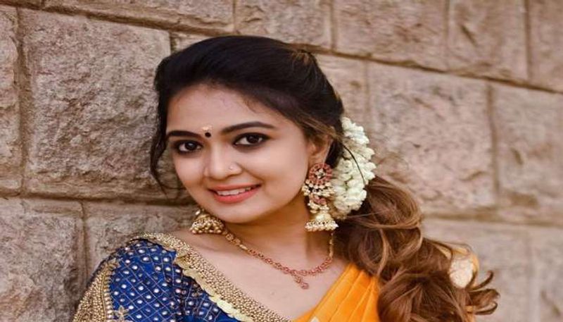 ತಮಿಳು ನಟಿ, ನಿರೂಪಕಿ ಸೌಂದರ್ಯ ತಮಗಾದ ಕೆಟ್ಟ ಅನುಭವ ತೆರೆದಿಟ್ಟಿದ್ದಾರೆ.