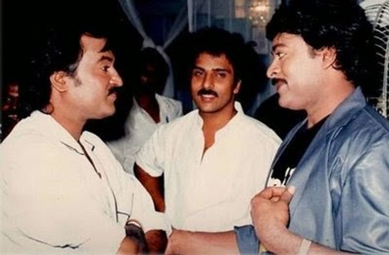 అప్పుడాయన.. ఎన్టీఆర్ మాదిరిగానే మీకు కూడా మచ్చ ఉంది. నీకు మంచి భవిష్యత్తు ఉంటుంది. ఆయనలా నువ్వు పాపులారిటీ సంపాదించుకుంటావని చెప్పారట. అప్పుడు చిరంజీవి కేవలం అప్కమింగ్, ప్రామిసింగ్ హీరో మాత్రమే. చాలా మందికి ఆయన సరిగా కూడా తెలియదు. ఇప్పుడు ఆయన మెగాస్టార్గా ఎదిగారు. ఈ లెక్కన డైరెక్టర్ కె.ఎస్.ఆర్.దాస్ జోస్యం నిజమై చిరంజీవి స్టార్ హీరోగా ఎదిగారని చెప్పొచ్చు. (చిరంజీవి అరుదైన ఫోటో)