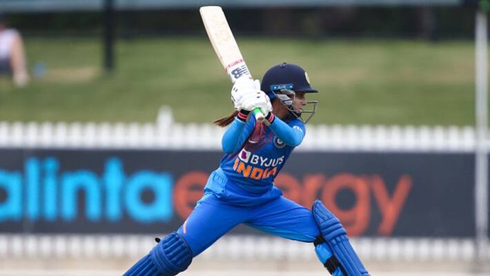 Team India Women Wicket keeper Taniyaa Bhatia lost her bag and purse in London hotel Team India Women Wicket keeper Taniyaa Bhatia lost her bag and purse in London hotel