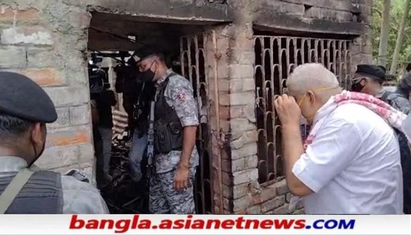 নন্দীগ্রাম সফরে এসে ভোট পরবর্তী হিংসায় পুড়িয়ে দেওয়া ঘরবাড়িপরিদর্শন করেন রাজ্যপাল জগদীপ ধনকড়।