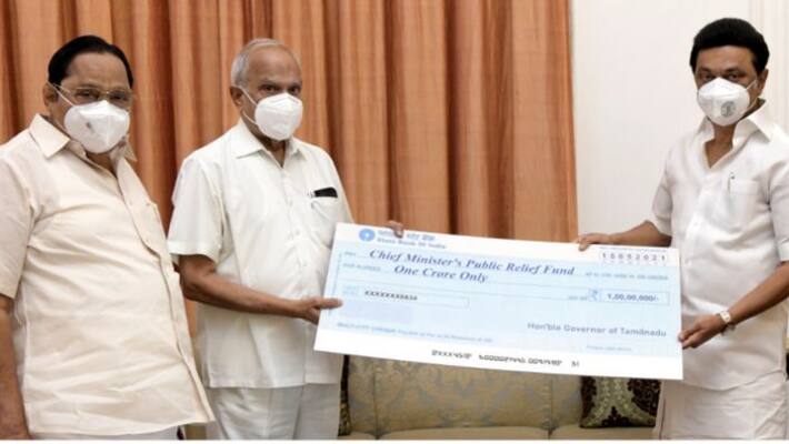 tamil nadu governor banwarilal purohit donate rs 1 crore to cm relief fund for covid tamil nadu governor banwarilal purohit donate rs 1 crore to cm relief fund for covid
