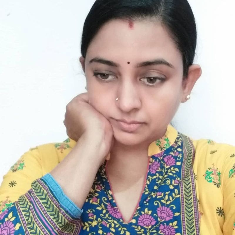 90లలో ఓ స్థాయి హీరోయిన్ గా టాలీవుడ్ లో వెలిగింది ఇంద్రజ. యమలీల వంటి బ్లాక్ బస్టర్ హిట్స్ ఆమె ఖాతాలో ఉన్నాయి. అయితే ఇంద్రజ స్టార్ హీరోయిన్ హోదా మాత్రం దక్కించుకోలేకపోయింది.