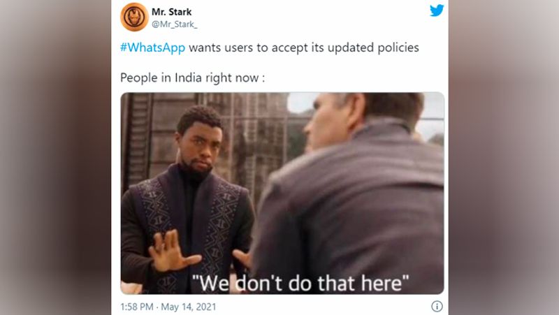 इसमें लिखा गया है कि व्हाट्सअप चाहता है कि यूजर्स उसके नई पॉलिसी को स्वीकार कर लें और फोटो पर इसके जवाब में लिखा गया है कि हम इसे नहीं करते हैं। 