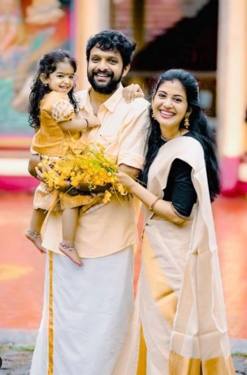 இந்நிலையில் கடந்த 2019 ஆம் ஆண்டு இவருக்கு அழகிய பெண் குழந்தை பிறந்துள்ளது. 