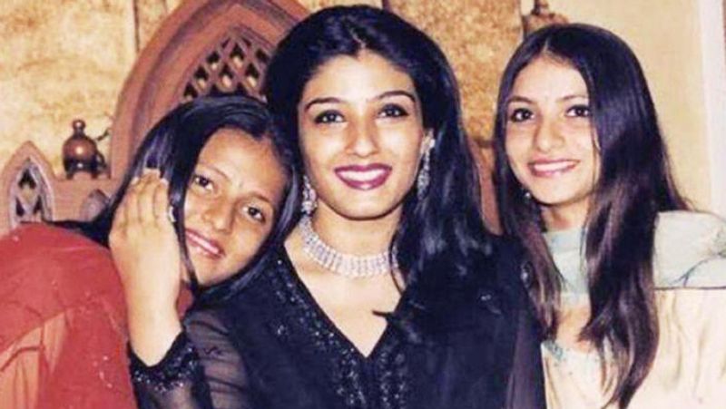 रवीना के मुताबिक, बहुत से लोगों ने तब नेगेटिव बातें की थीं। लोग कहते थे कि न जाने तब क्या होगा, जब मेरी शादी होगी। लोग कहते थे कि कोई मुझसे शादी नहीं करेगा क्योंकि उनके साथ ये दोनों बेटियां उनके पार्टनर के लिए बोझ की तरह हो जाएंगी। लेकिन, मैंने किसी की नहीं सुनी। मुझे खुशी है कि मेरे पति और ससुराल वालों ने भी पूजा और छाया को उतना ही प्यार दिया है, जितना मैं उनसे करती हूं। 