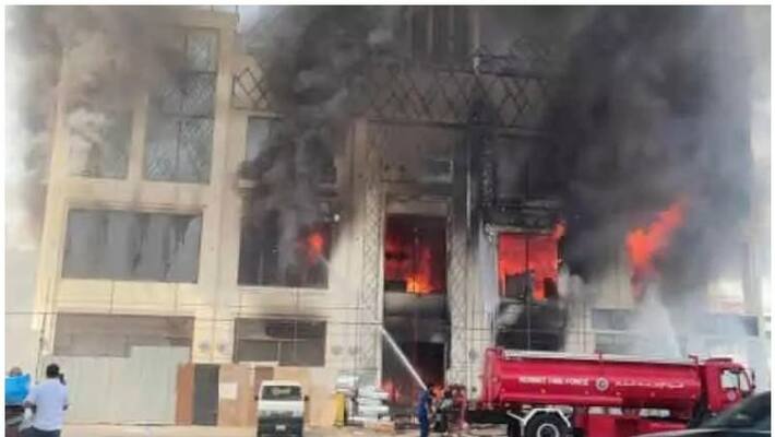 building in Jahra catches fire and two dead building in Jahra catches fire and two dead