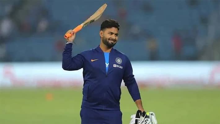 India vs England, wicket-keeper batsman Rishabh Pant recovered for covid 19 spb India vs England, wicket-keeper batsman Rishabh Pant recovered for covid 19 spb