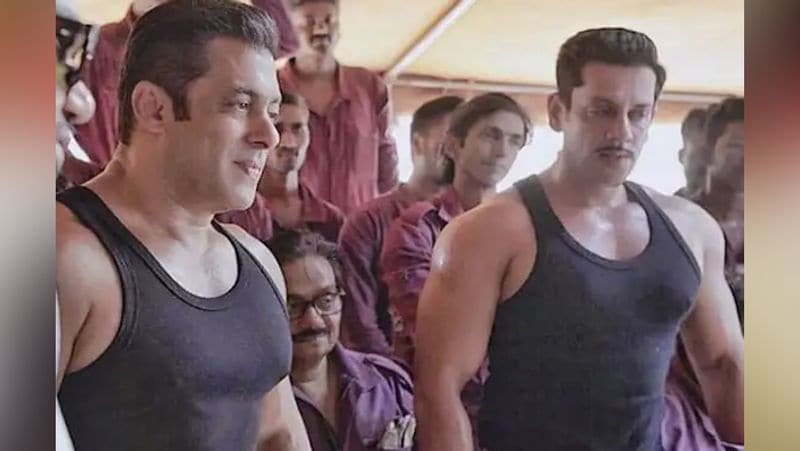 এই খবর প্রকাশ্যে আসতেই সলমনের হামসকল ভাইরাল সোশ্যাল মিডিয়ায়। অনেকেই সলমনের সঙ্গে তাকে গুলিয়ে ফেলেছেন।
