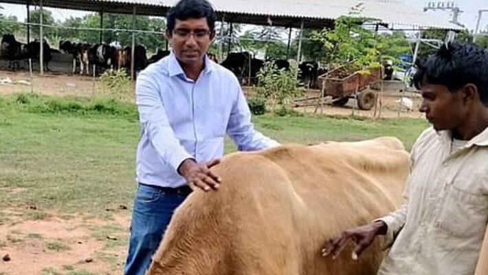 IIT student who quit his US job and started diary farm IIT student who quit his US job and started diary farm