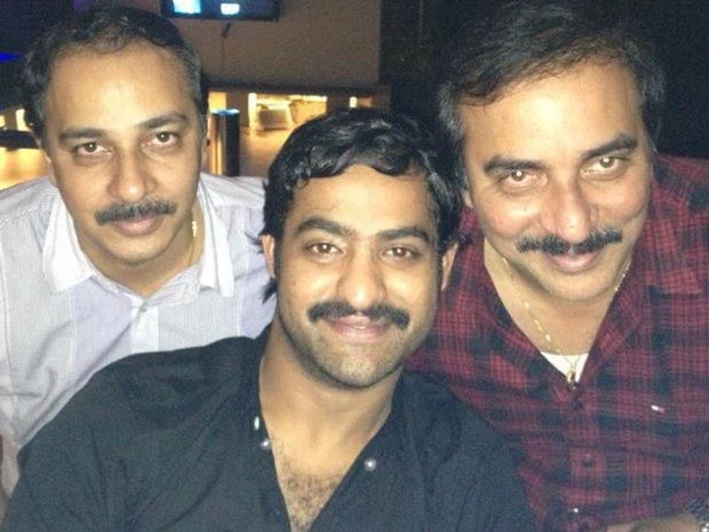 14 రీల్స్ ప్లస్ నిర్మాతలతో ఎన్టీఆర్.